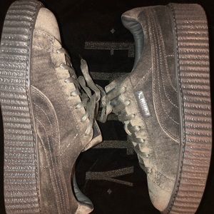 Woman’s Rihanna FENTY Creeper Sneakers US 8.5